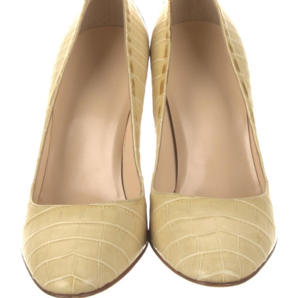 Cream Alligator Balenciaga pumps